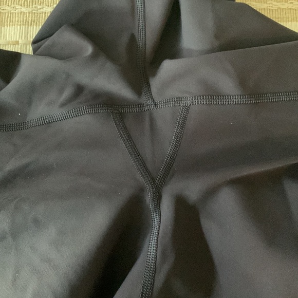 Lululemon leggings - Picture 6 of 8
